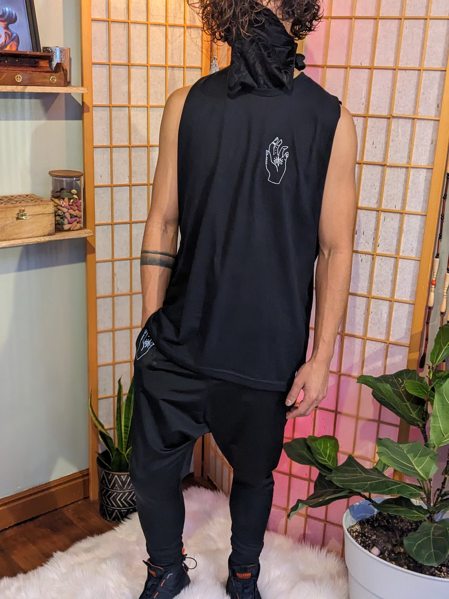 That Electric Touch Hamsa Cut Off