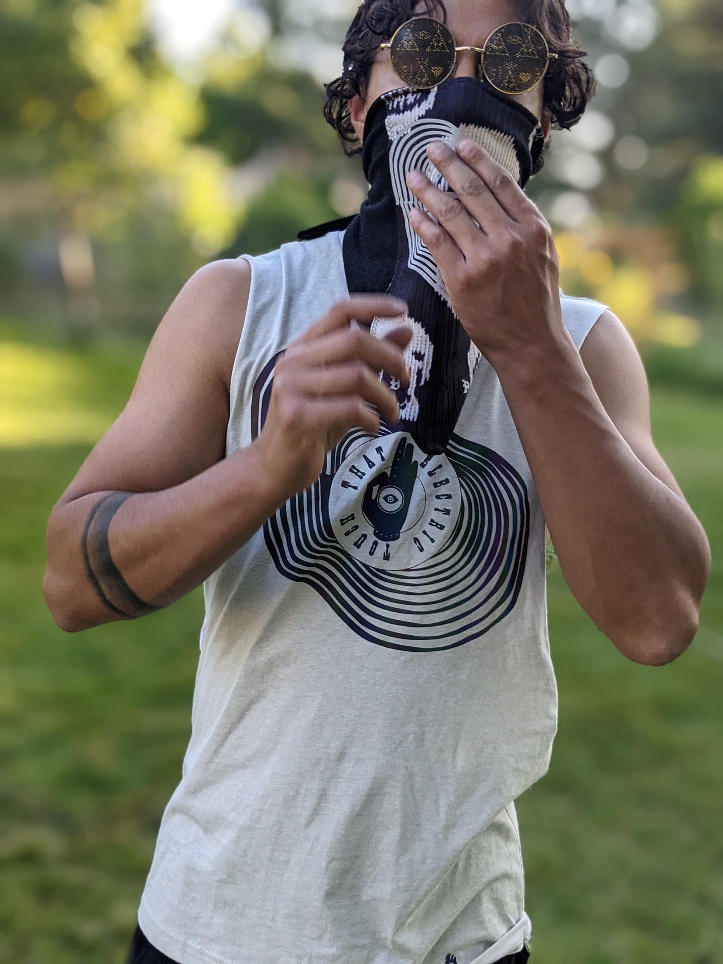 Reflective Graphic Cut Off Shirt