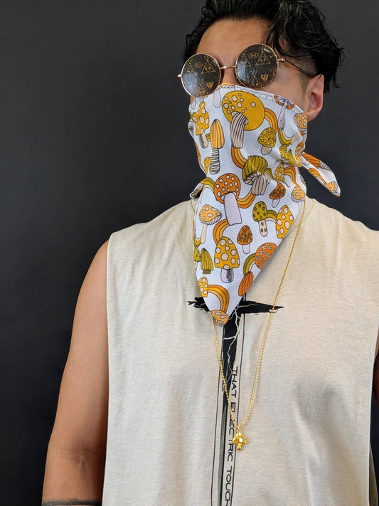 Retro Mushroom Psychedelic Bandana: Trippy Shroom Vintage Print Dust Scarf