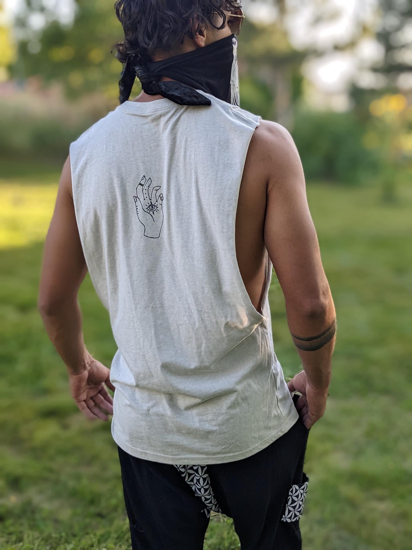 Reflective Graphic Cut Off Shirt