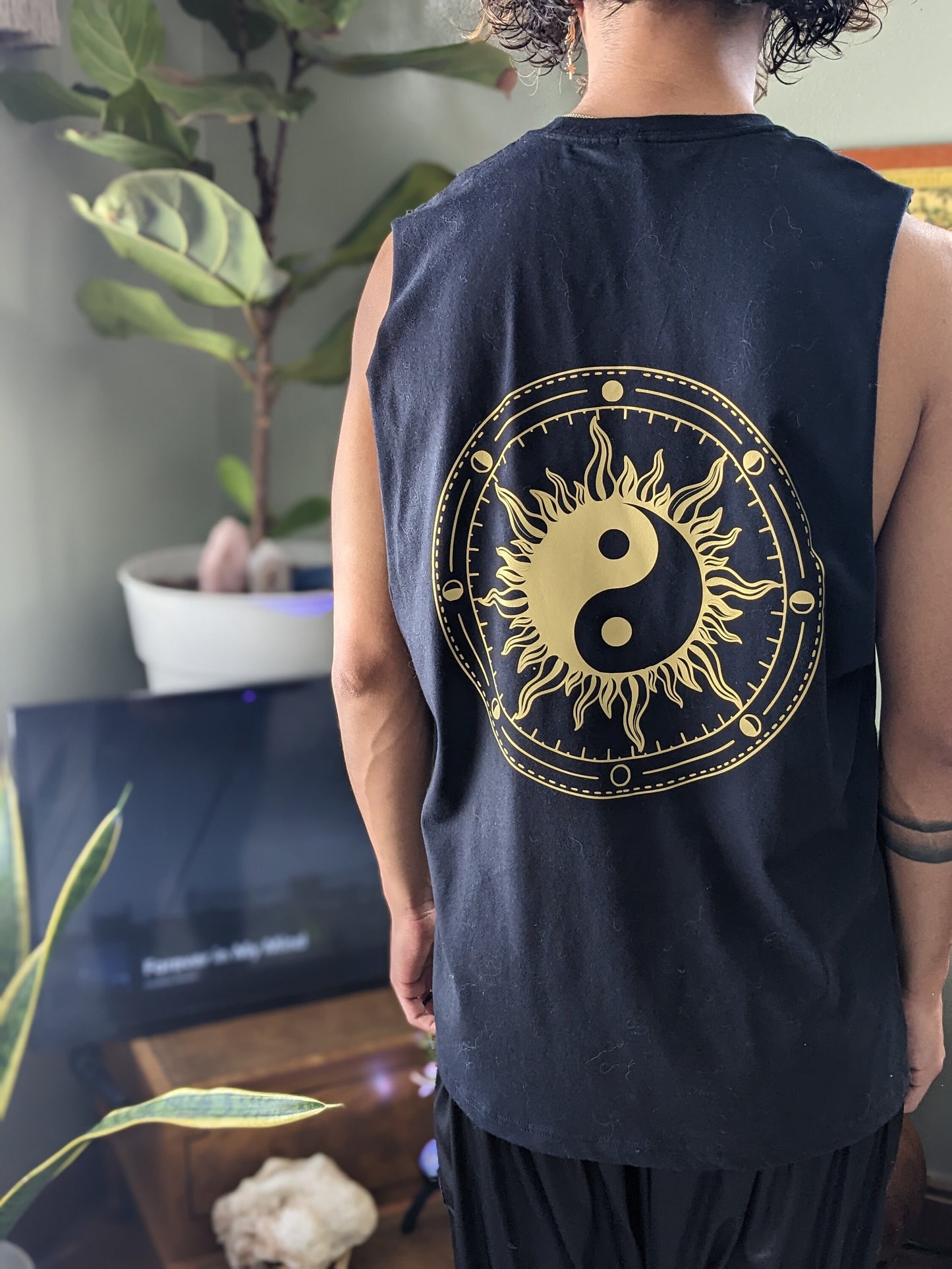 Yin Yang Graphic Cut Off Shirt
