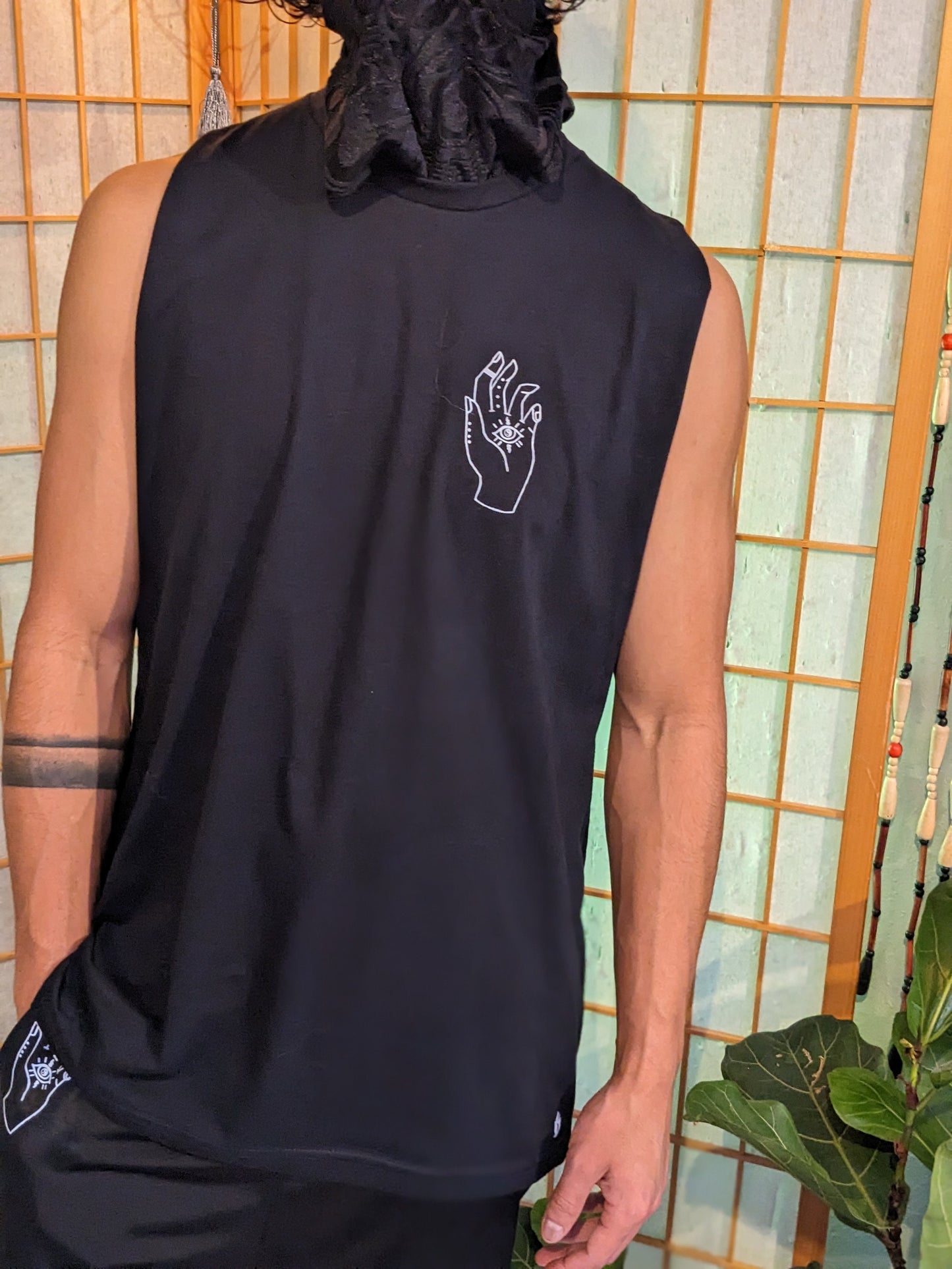 That Electric Touch Hamsa Cut Off
